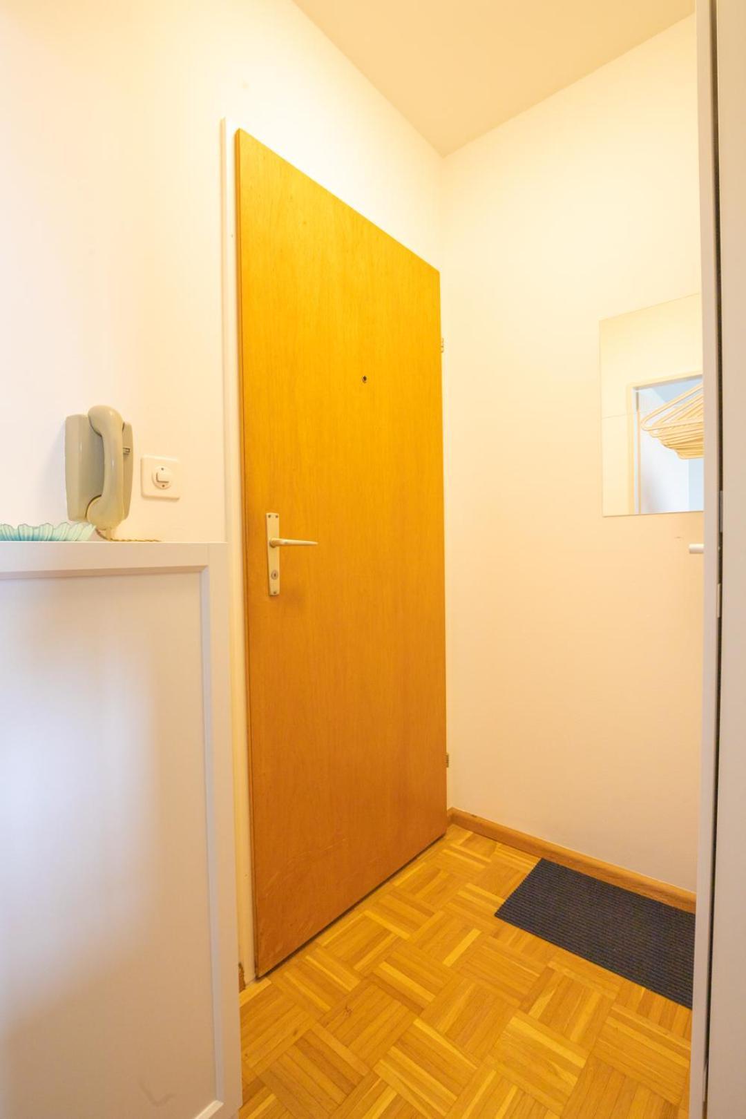 Special Blue Tiger Apartment Basel, Messe Kleinbasel 10-Star מראה חיצוני תמונה